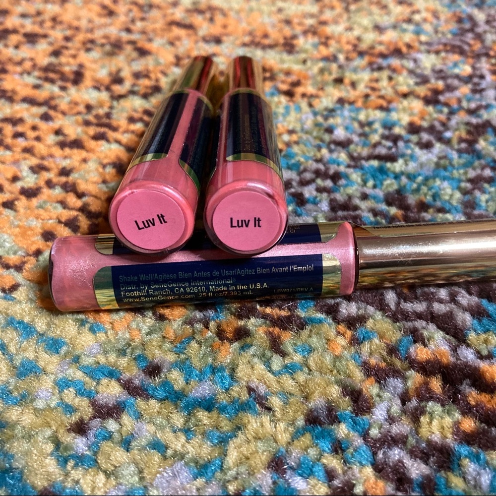 LipSense Luv It